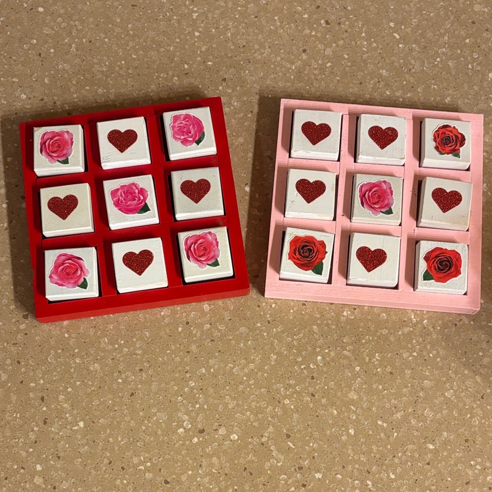 Heart and Rose Tic-Tac-Toe Set
